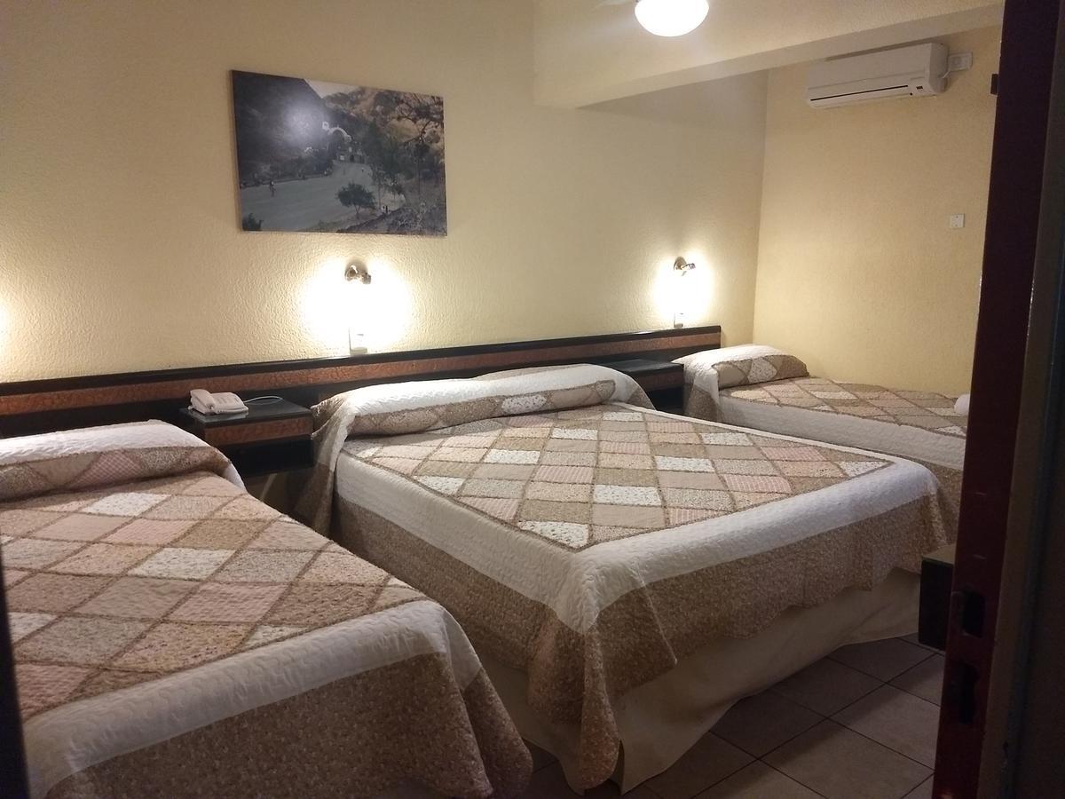 Hotel Suma Huasi サン・フェルナンド・デル・バジェ・デ・カタマルカ エクステリア 写真